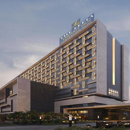 The Leela Ambience Convention Hotel Delhi Yeni Delhi Dış mekan fotoğraf The hotel in 2019
