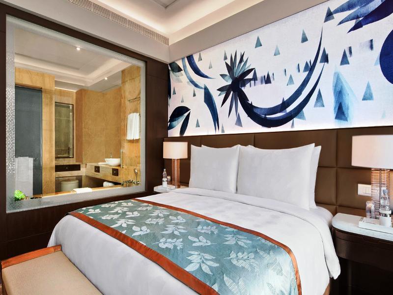 The Leela Ambience Convention Hotel Delhi Yeni Delhi Dış mekan fotoğraf Deluxe Room